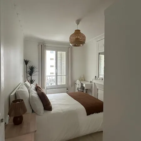 Superbe Renove, Calme Et Tres Bien Desservi, 15e * Paris