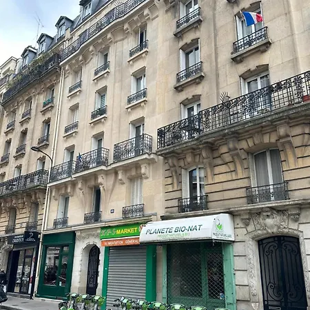 Superbe Renove, Calme Et Tres Bien Desservi, 15e Paris