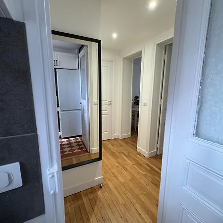 Superbe Renove, Calme Et Tres Bien Desservi, 15e Apartment